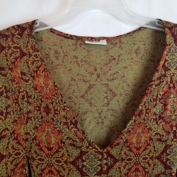 Plum and Thread. Size 1. Cute geometric print top. Reds, Orange, and Tans. - Picture 3 of 14
